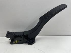 04581677ab Chrysler Fits 2017 - 2024 Pacifica Accelerator Gas Pedal