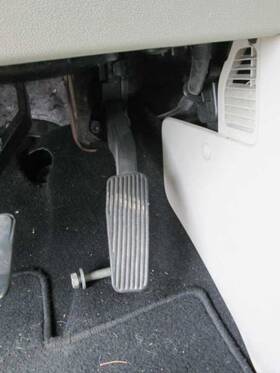 234.ch1412 Chrysler 2012 Town Country Accelerator Parts