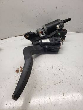 234.ch1u06 Chrysler 300c 2006 Accelerator Parts 1207656