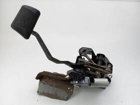 546.ch1408 Chrysler 2008 Town Country Brake Pedal