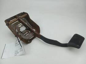 546.ch1u10 Chrysler 2010 300 Brake Pedal