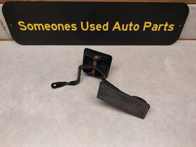 Dodge 4669106 1995 Neon Gas Pedal Accelerator 95 1994