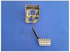 546.ch2s15 Dodge 2015-2020 Challenger 6.2l Hellcat Front Brake Pedal Box 2484