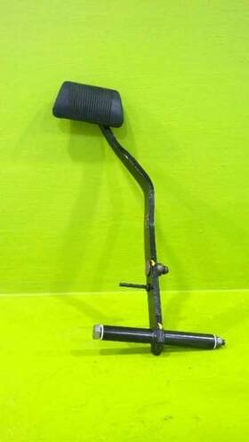 546.ch2s20 Dodge 11 12 13 14 15 16 17 18 19 20 21 22 23 Challenger Brake Stop Pedal Oem 3465-27