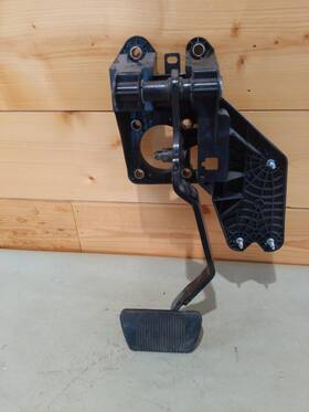 4721922ag Dodge 721922ag 11 12 13 14 15 16 17 18 19 20 Grand Caravan Brake Pedal Oem