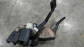 546.ch8413 Dodge Truck Caravan 2013 Pedal Brake/clutch 1300659