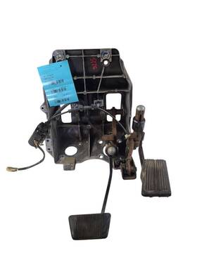 546.ch8803 Dodge Truck Ram3500 2003 Pedal Brake/clutch 642793