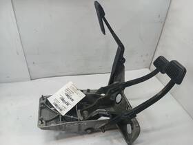 546.ch8o94 Dodge Truck 1994 Ram 3500 Clutch/brake/throttle Pedal Assembly 12064051