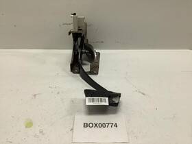 V0192007 Dodge 2007 Caliber Brake Clutch Pedal Oem