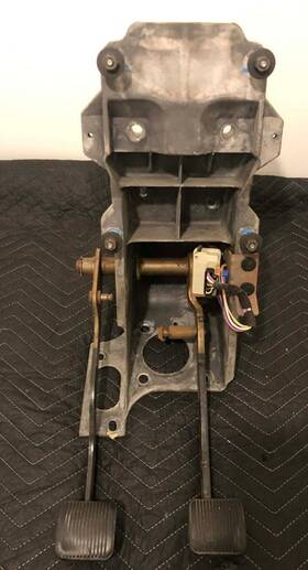 55351185ab Dodge V6 V8 3.9 4.7 5.2 5.9 2001 - 2004 Dakota Manual Transmission Clutch / Brake Pedal Assembly Oem