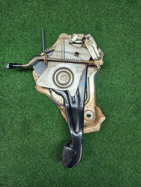 0519951 Ford 1992-96 F150 F250 F350 Bronco Emergency Parking E Brake Foot Pedal Assembly