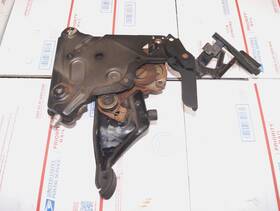 065021 Ford 1999-2003 F250 F350 Emergency Parking Brake Pedal Assembly With Release Latch