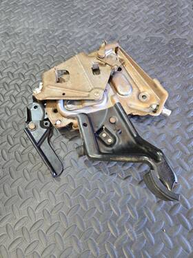 0671d Ford 1999-2004 F250 F350 Superduty Emergency Parking Brake Pedal Assembly
