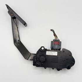 1ftne24w58db27803 Ford 2008-2012 E250 E350 Accelerator Pedal 8c2a-9f836-aa Tested/vin/oem