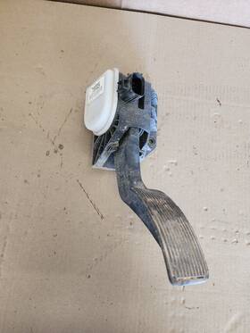 2094 Ford 2008 2009 2010 F350 6.4 Diesel Fuel Throttle Pedal Power Stroke F250 Oem