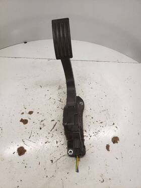 234.fd1g13 Ford Focus 2013 Accelerator Parts 1207596