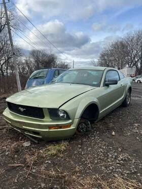 234.fd1h05 Ford Mustang 2005 Accelerator Parts 932