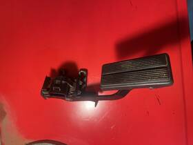 234.fd8m03 Ford 2001 2002 2003 F250 F350 7.3l Diesel Accelerator Throttle Gas Pedal Oem