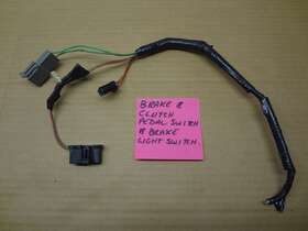 3r3v-14a005-g2815 Ford 2003 - 2004 Mustang Cobra Clutch And Brake Pedal Wire Harness Plugs Oem Sku# Mp548