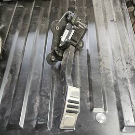 6r3a-9f836-aa Ford 546-998583 2005-2009 Mustang Accelerator Gas Pedal Assembly Oem