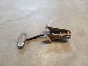 546.fd8m06 Ford Fixed Automatic Transmission Brake Pedal Fits 05 06 07 F250 F350
