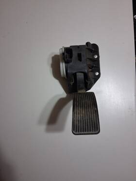 5c34-9f836-de Ford 05-07 F250 F350 6.0 Diesel Accelerator Throttle Gas Pedal