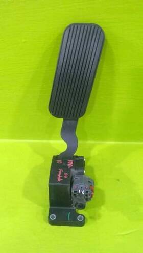 5f939f836bc Ford 06 Freestyle Gas Accelerator Pedal Oem 1030-10