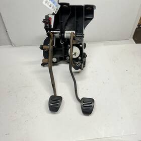 6r33-2450-bd Ford 2005-2009 Oem Mustang Gt Manual Brake And Clutch Pedals