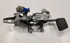8v512450co Ford 2018-2021 Ecosport Se Oem Brake Stop Pedal With Switch Assembly