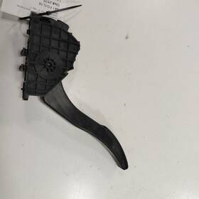 941.fd1l16 Ford Fusion Gas Pedal 2016 2015 2014 2013
