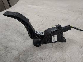 9c2a-9f836-aa Ford 9c2a9f836aa 2009 E350 Electronic Throttle Gas Pedal Oem