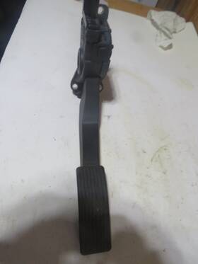 9lba-9f836-ab Ford 09 Escape Accelerator Gas Pedal Assembly