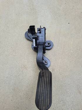 9w7a-9f836-ac Ford Used And Tested 2009-2011 Crown Victoria Adjustable Accelerator Pedal