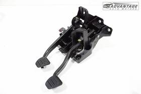 C2123-070957 Ford 2015-2023 Mustang Rwd 2.3l L4 Manual Transmission Clutch Brake Pedal Oem