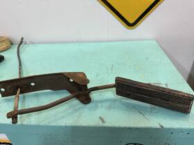 C5aa-9375-a2 Ford Early Bronco Gas Pedal Assembly Oem