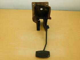 76ft1-b3 Ford D3ta-ca Brake Pedal Assembly 1973-1979 Truck With Automatic Transmission