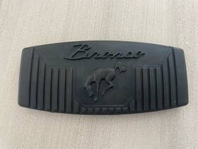 D6tz-2457-bc Ford Bronco Pedal Pad Script 1976-96