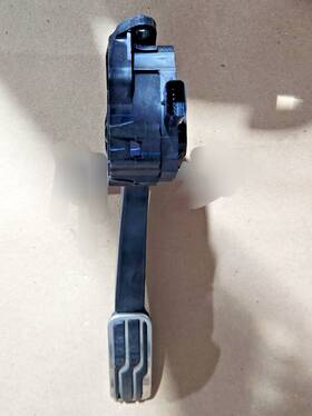 Dg9c-9f836-cb Ford 2013-2020 Fusion Accelerator Gas Pedal Oem