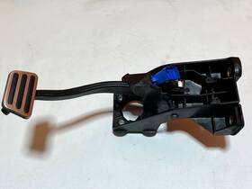 Dr33-2450-ca Ford 11-14 Mustang Front Left Driver Side Brake Stop Pedal Assembly Oem