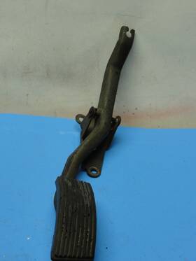 E5zc-9a799-aa Ford E5zc-9a799-aa. 1979-93 Mustang Gas Pedal Oem 1995 Gt 5.0 Accelerator