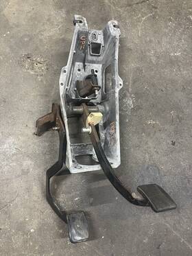 E87a-2l252-db Ford 1988 Ranger Clutch Pedal Assembly Manual Factory 85 86 87 Oem Bronco Ii 2