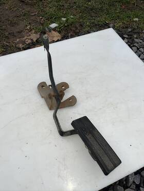F0ta-9a799-aa Ford 92 - 97 Obs F150 F250 F350 Bronco Gas Pedal Assembly With Bracket Oem
