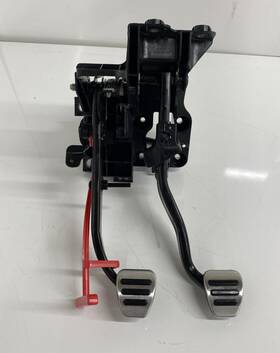 Fr3z-2455-ah Ford Po#15 New Oem 15-23 Mustang 5.2l 6-speed Manual Pedal Assembly