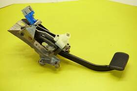 Hl3z2455b Ford Pedal Brake Pad Light Switch Stop Oem 2015-2020 F-150