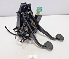 Kr3c2450 Ford 18-23 Oem Mustang Gt Clutch Brake Pedal Manual Assembly 7k
