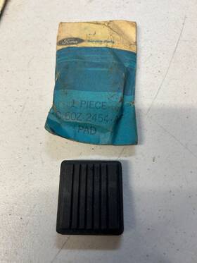 C6oz-2454-a Ford Mercury 1970 Mustang Cougar 68-71 Torino 66-69 Falcon Parking Brake Pedal Pad Nos New