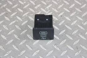 N1wt14f014ac Ford 20-25 Explorer Floor Center Console Usb Usb-c Media Interface Port Factory Oem