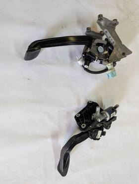 234.fd8620 Ford Truck 3.5l Power Adjusting Pedal Set Fits 18 19 20 21 Expedition