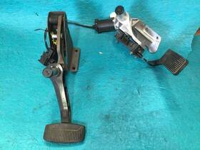 234.fd8n06 Ford Truck 06 F250 Super Duty 6.0l Adjustable Power Electric Accelerator Pedal And Brake
