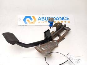 546.fd8c14 Ford Truck Brake Pedal For Escape 2014 Oem